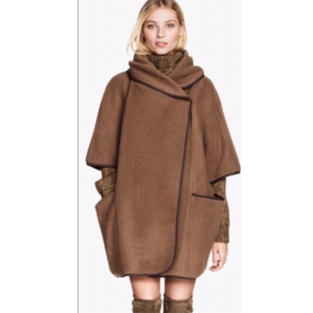 H&M • Gorgeous Oversized Cape Style Winter Coat - Picture 7 of 9